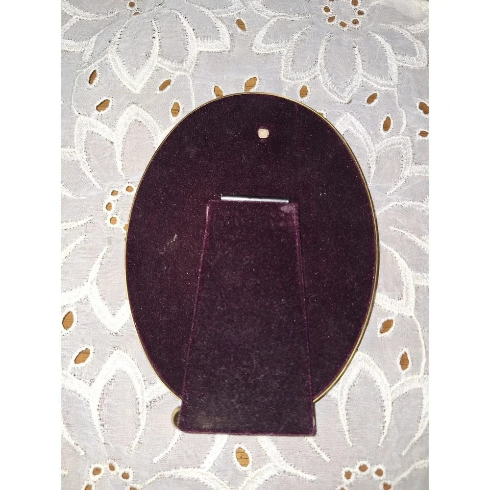 N/A vintage oval